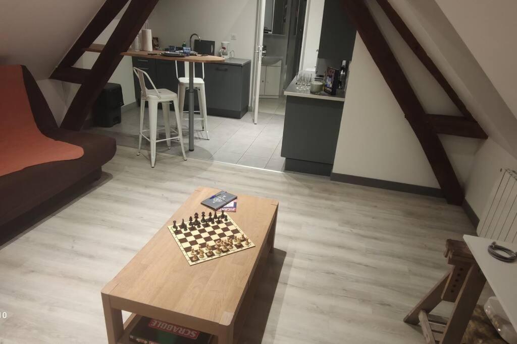 Appartement De Charme La Croix-Saint-Ouen ภายนอก รูปภาพ